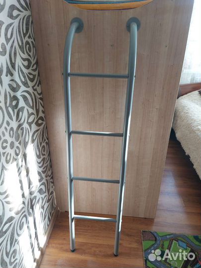 Двухьярусная кровать со шкафом и столом