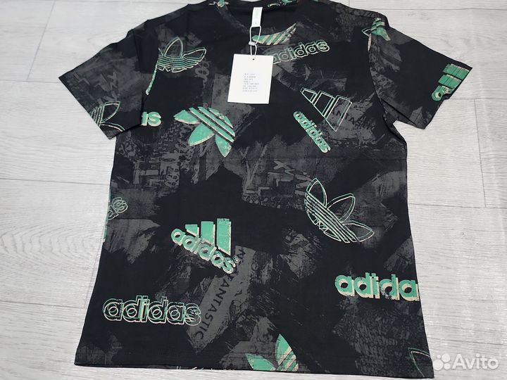 Футболка adidas