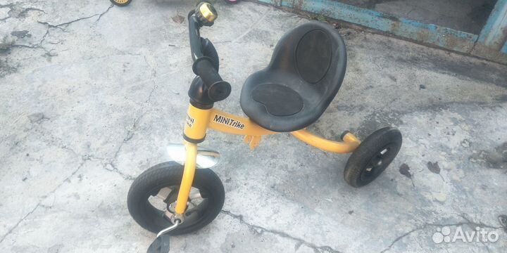 Детский трехколесный велосипед бу