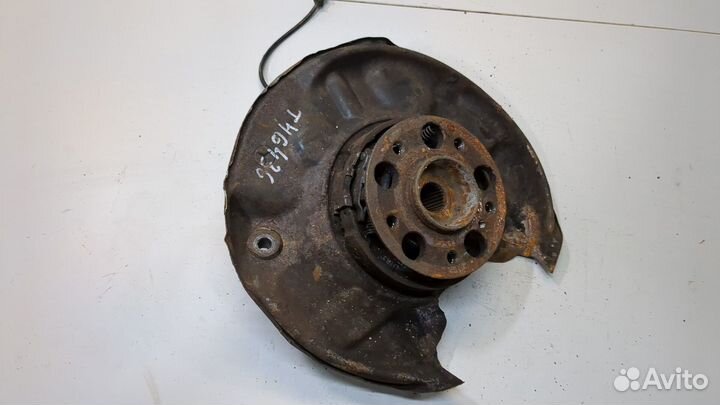 Ступица (кулак, цапфа) левая задняя Mercedes CLK W209