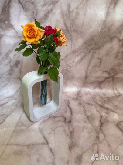 Вазы декоративные