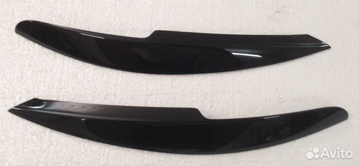 Декоративные ресницы Volkswagen Polo V с 2010