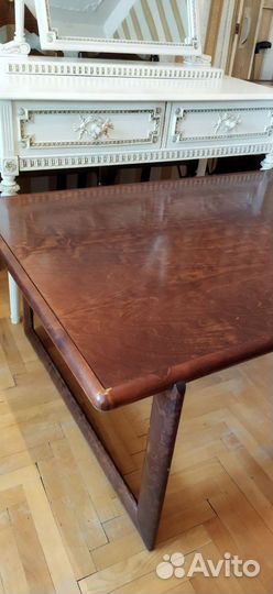 Журнальный стол