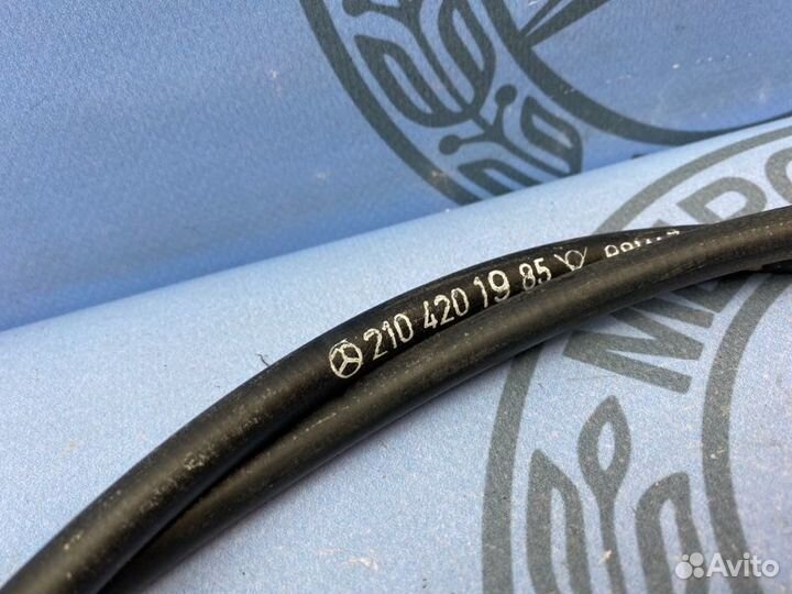 Трос ручника передний Mercedes-Benz E-Class W210