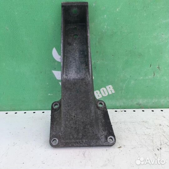 Кронштейн двигателя левый бмв Е39