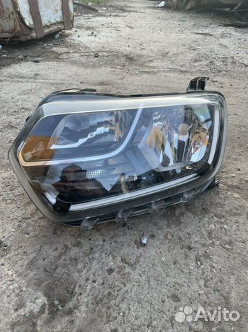 Фара левая Dacia Duster 2017-2020