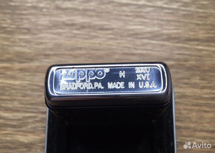 Зажигалка Zippo 2000г