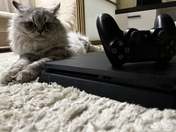 Sony PlayStation 4 Slim - 1 TB Black