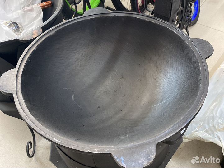 Казан чугунный 22