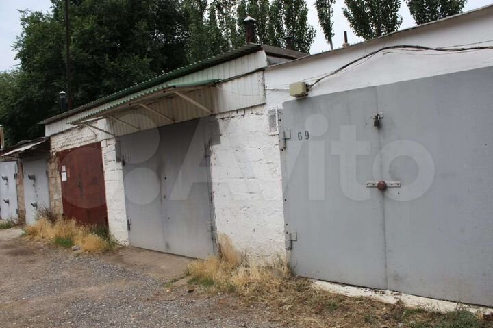 Гараж, > 30 м²