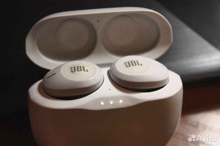 Наушники Bluetooth