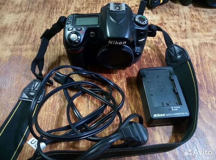 Nikon D3100 и Nikon D80, тушка