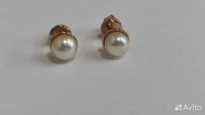 Серьги-пусеты из розового золота с жемчугом