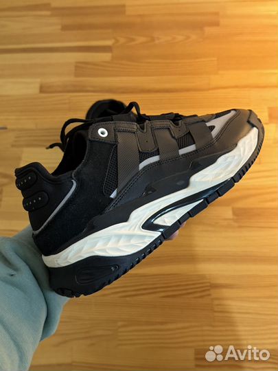 Кроссовки Adidas с светоотражателем