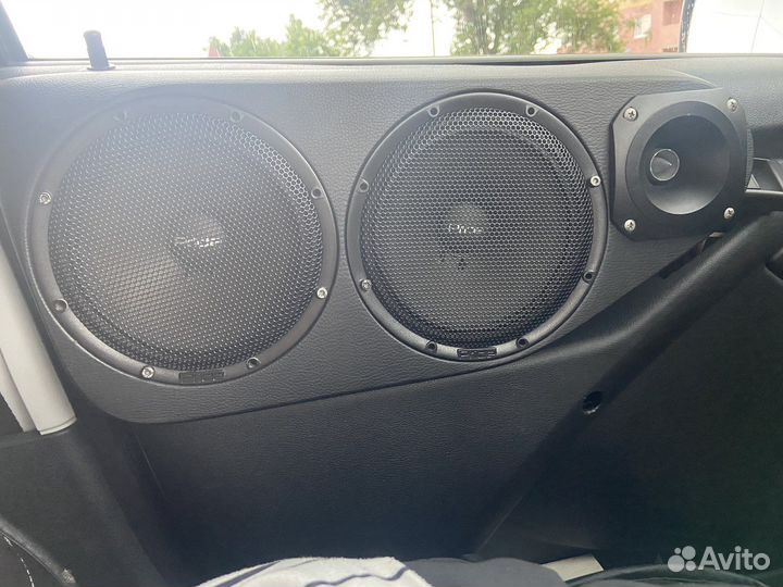 Комплект музыки в авто