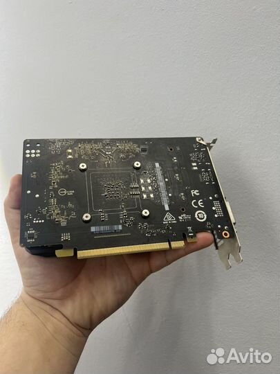Видеокарта GTX 1050 TI