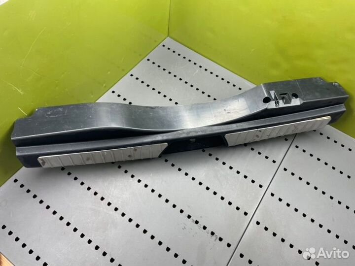 Накладка багажника Mercedes-Benz Gl W164 OM 642 LS