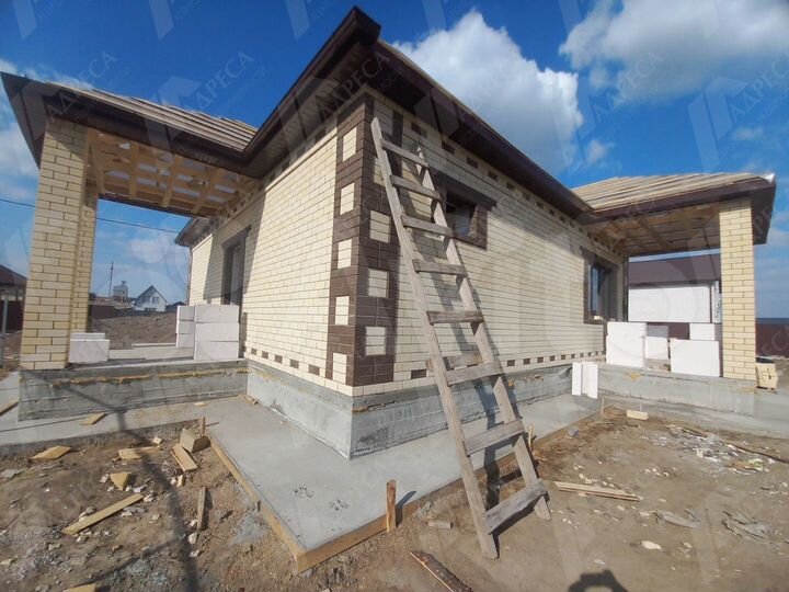 Дом 100 м² на участке 5 сот.