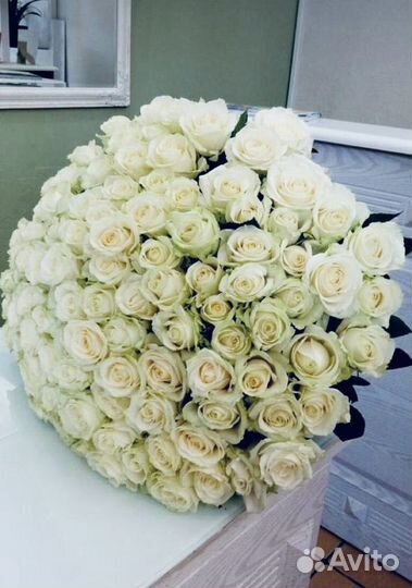 Букет 101 роза и 51 роза. Так же есть по штучно