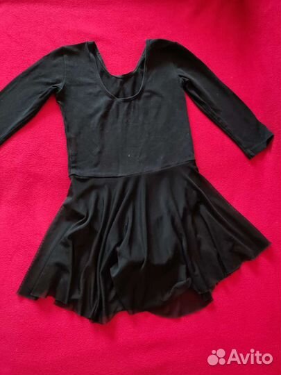 Гимнастический купальникдевочка 3 г и чешки(17см)