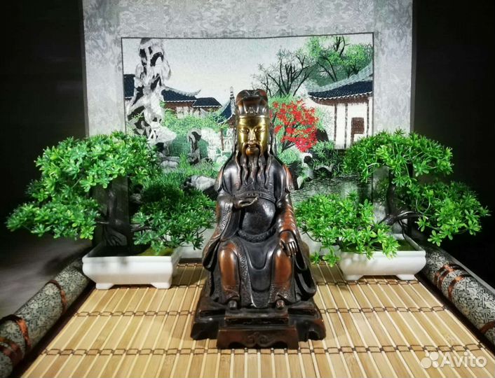 Антикварная буддийская статуэтка Бог богатства