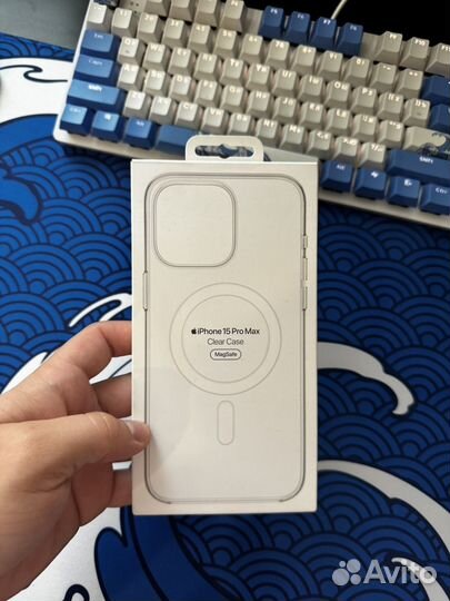 Прозрачный чехол на iPhone 15 Pro Max