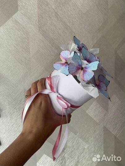 Бабочки в коробке подарок девушке маме