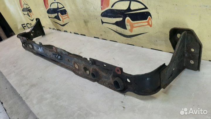 Балка подрадиаторная Ford Focus 3 седан jqdb 2013