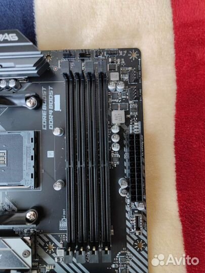 Материнская плата MSI B550 tomahawk