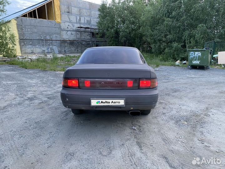 Toyota Camry 2.2 AT, 1993, 267 850 км