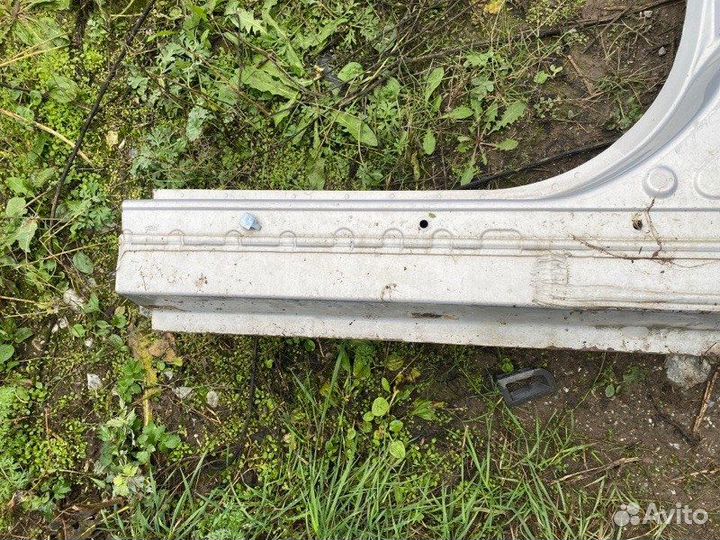 Порог левый Ford Focus 3