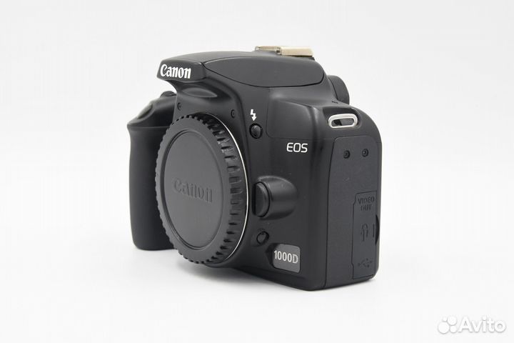 Фотоаппарат Canon EOS 1000D Body (состояние 4)