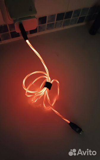 Кабель для зарядки