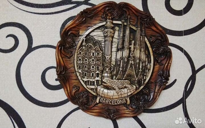 Сувенирные тарелки разных стран