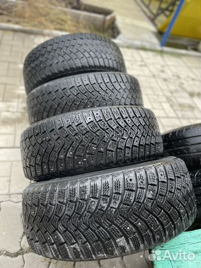 Michelin Agilis X-Ice North 205/55 R16 R