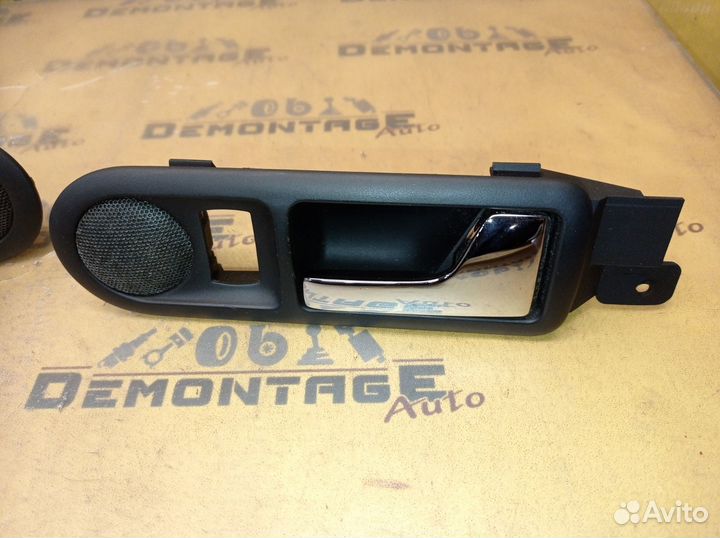 Ручки двери задние Комплект Пищалки Passat B5 Golf