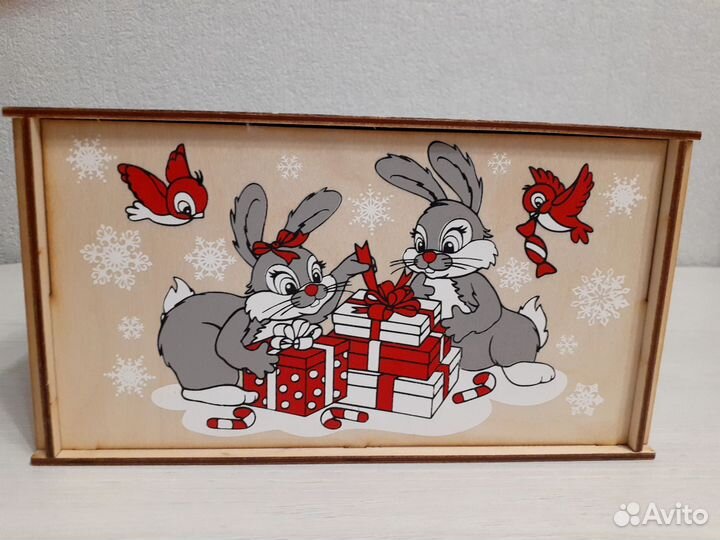 Коробка подарочная деревянная