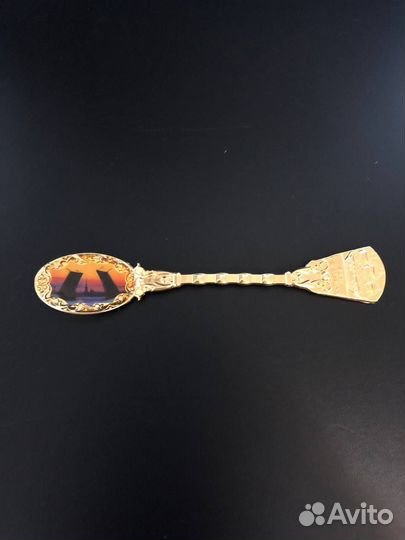 Декоративные ложки с видами Санкт-Петербурга