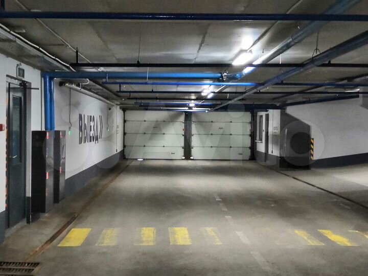 Машиноместо, 16 м²