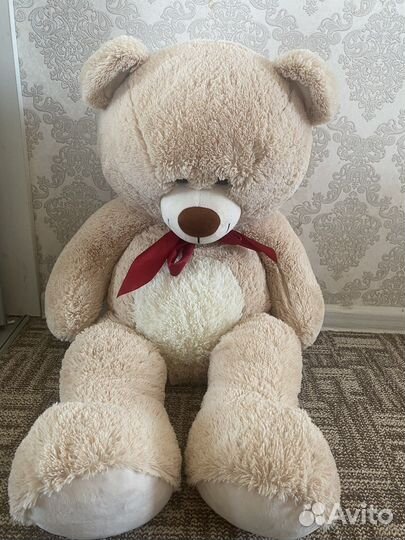 Плюшевый медведь
