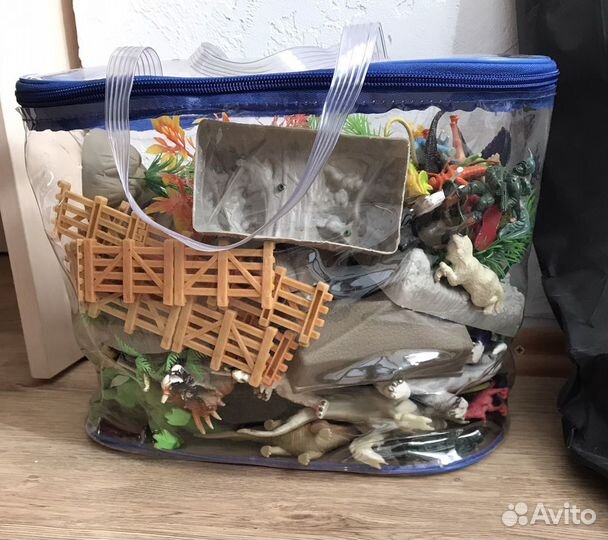 Набор динозавры, солдатики и прочее