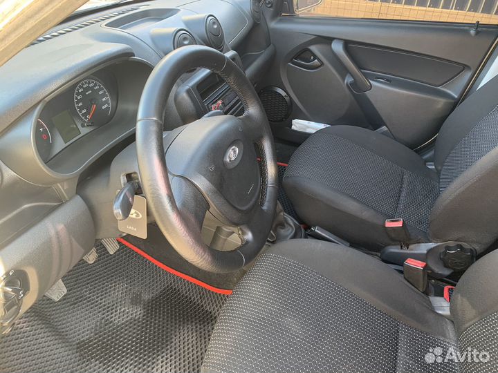 LADA Granta 1.6 МТ, 2012, 175 000 км