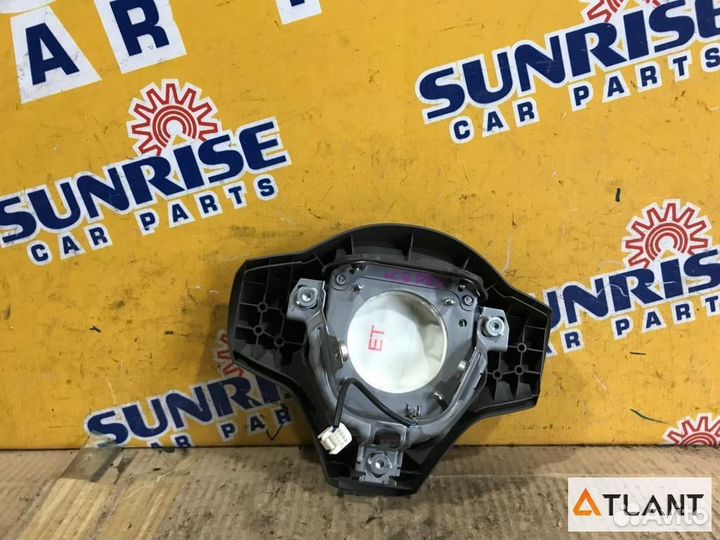 Airbag правый toyota vitz