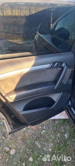 Элементы салона Audi Q7 2008г