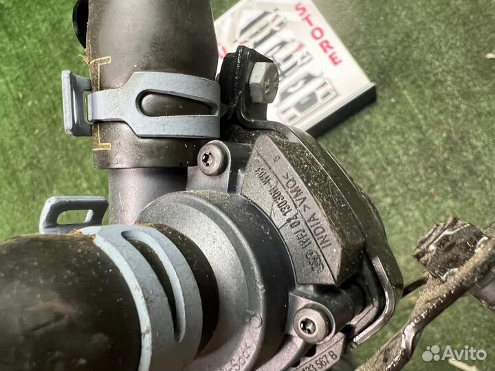 Помпа водяная с патрубками на Audi A6 (C7), 4G5