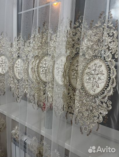 Тюль Вензель с Лилией, жемчугом и стразами