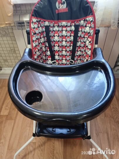 Детский столик для кормления