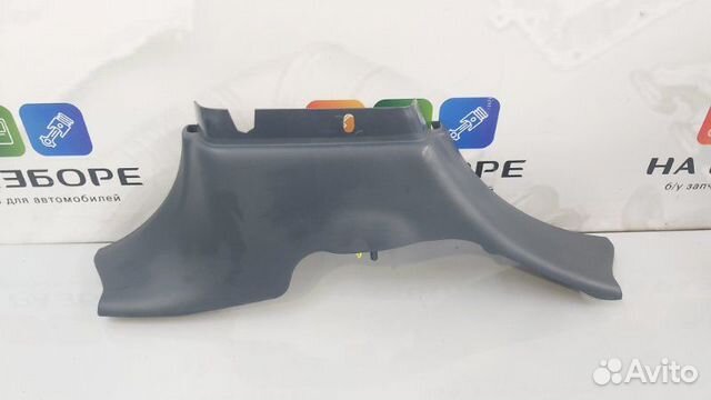 Накладка на стойку внутренняя левая Land Rover