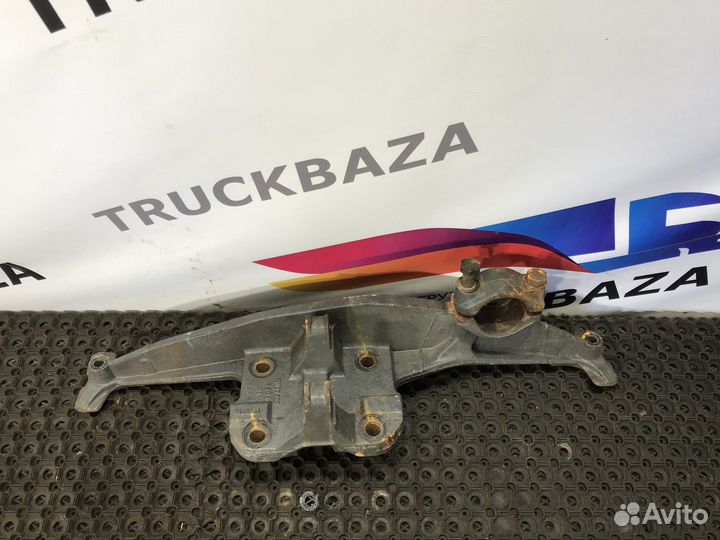 1778751 Кронштейн пневморессоры правый