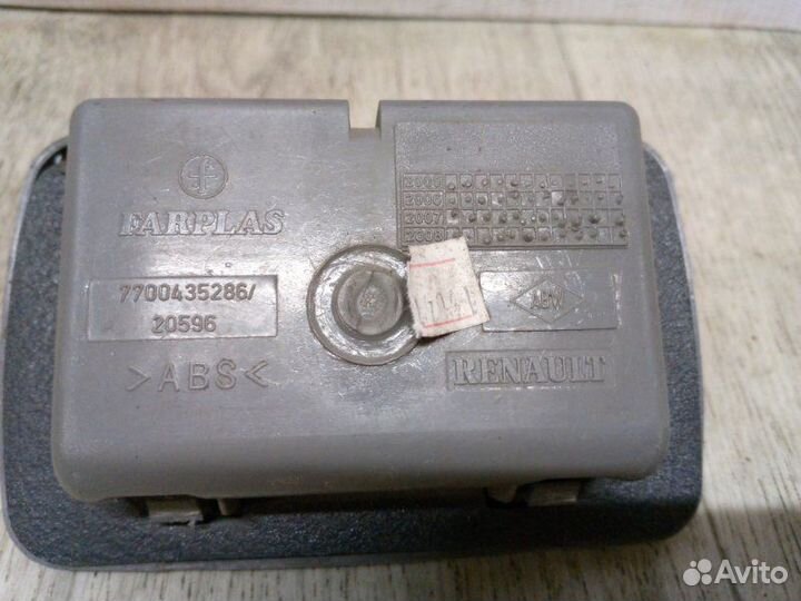 Пепельница задняя правая Renault Symbol LU01 K4J